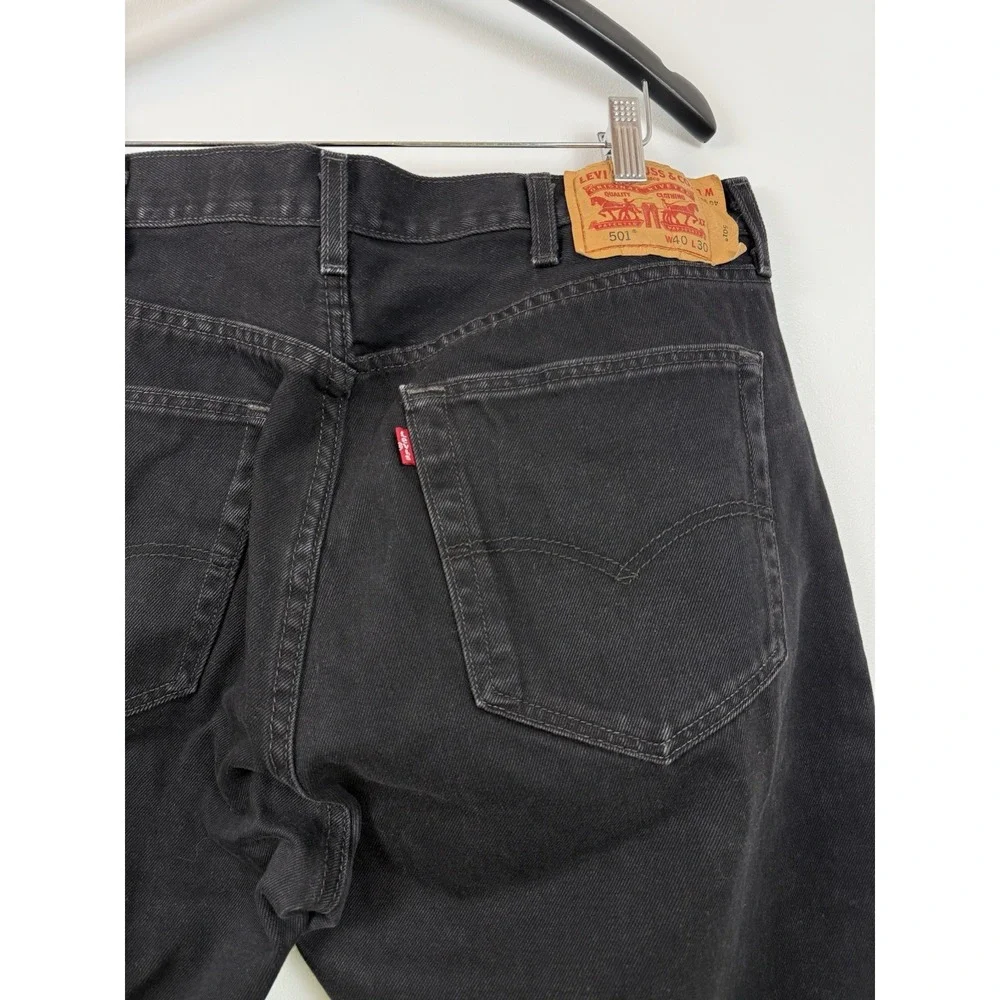 Levi's 501 Men Jeans 40X30 Black Denim Original Fit Straight Leg Button Fly READ